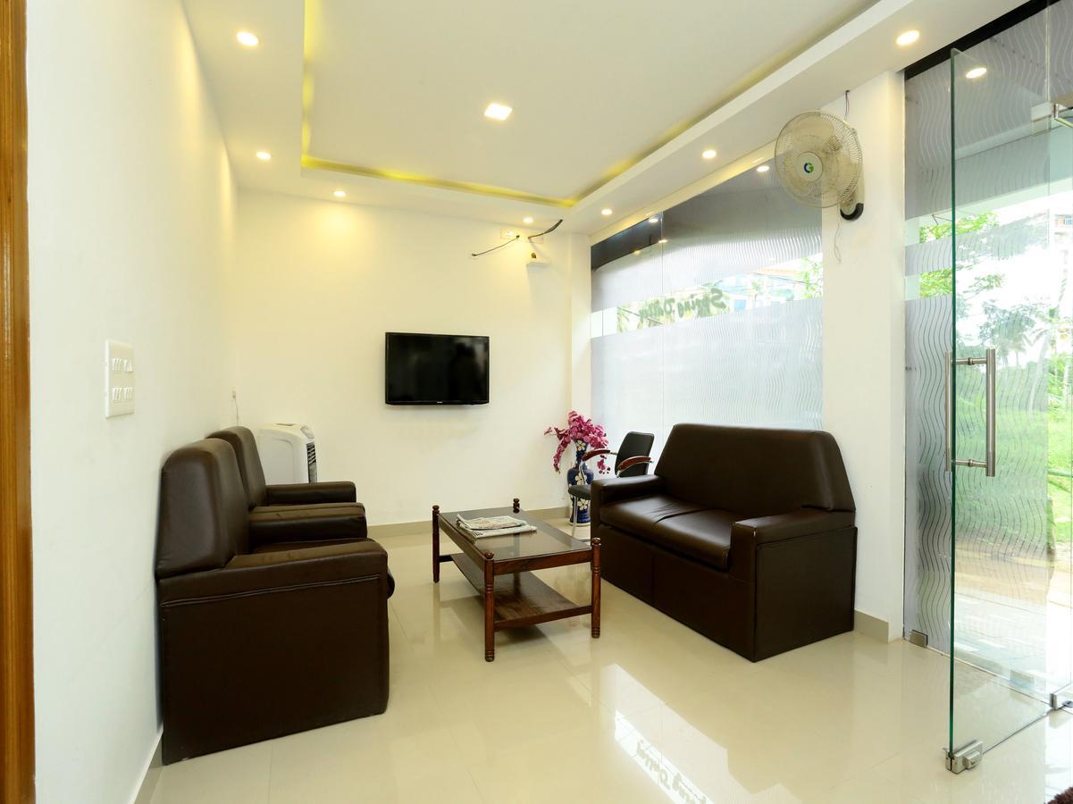 Oyo 9557 Near Kims Hospital 호텔 트리반드룸 외부 사진