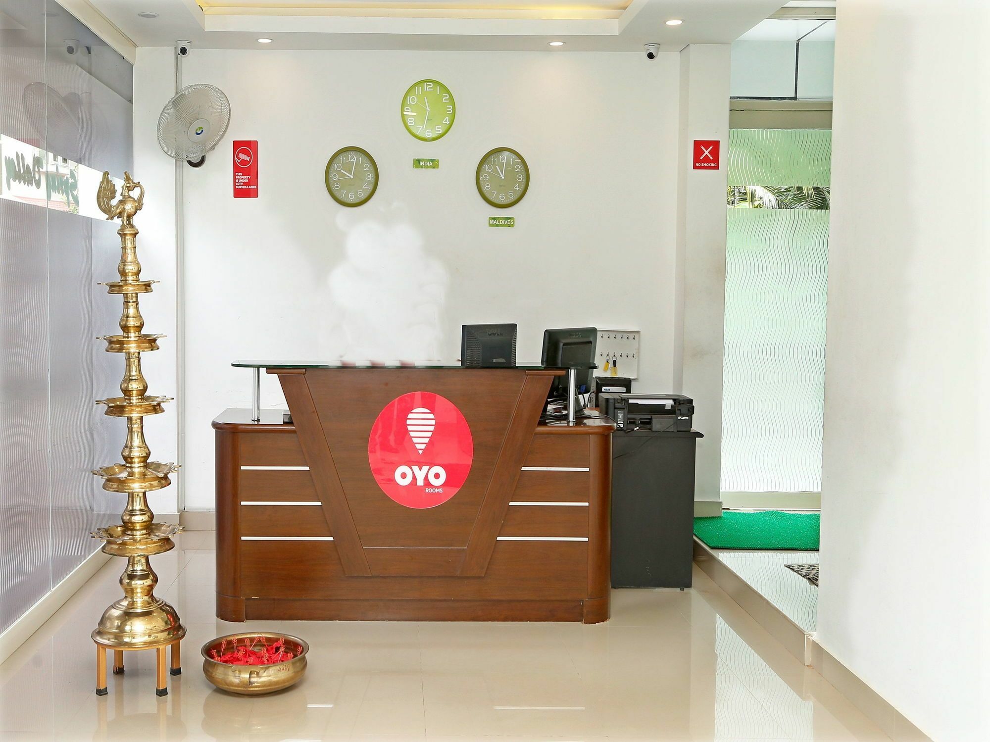 Oyo 9557 Near Kims Hospital 호텔 트리반드룸 외부 사진